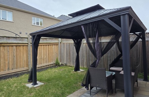 Pickering Casa | Beautiful three bedroom house in Pickering