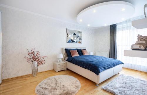 Ferencvaros Apartamento | Beautiful three bedrooms apartment with free parking close to the Danube Coast