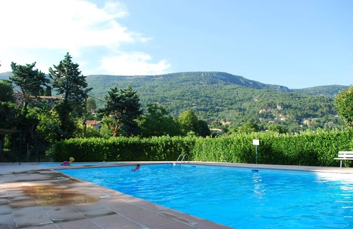 Bargemon Casa | Hermosa casa de pueblo con piscina comunitaria