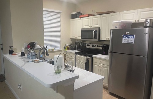 Riviera Beach Casa | Beautiful town home