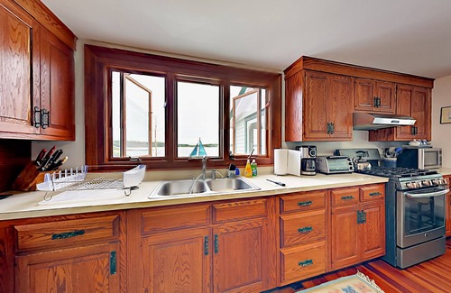 Georgetown Casa | Hermoso, tradicional Maine casa con gran porche, Arena Beach, Y vista al agua