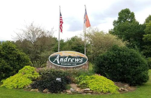 Andrews Casa | Beautiful Tranquil Mountain Home in Andrews, NC