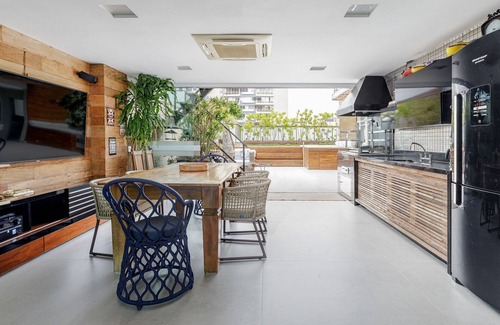 Leblon Apartamento | Hermoso triplex en Leblon con piscina - Leb003