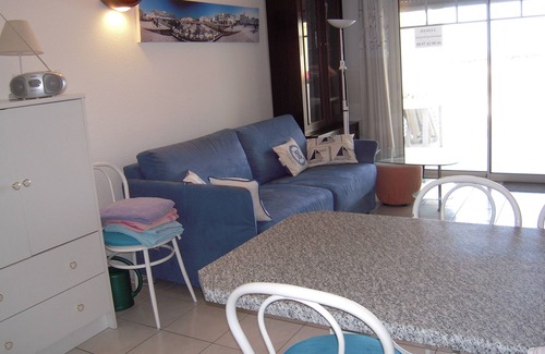 Port District Apartamento | HERMOSO APARTAMENTO DE DOS HABITACIONES CON ACCESO DIRECTO A LA PLAYA EN CHATELAILLON-PLAGE 17340