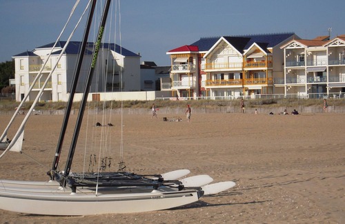 Port District Apartamento | HERMOSO APARTAMENTO DE DOS HABITACIONES CON ACCESO DIRECTO A LA PLAYA EN CHATELAILLON-PLAGE 17340