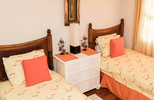 Vuemont Apartamento | Beautiful Two Bedroom Two Bathroom Apartment