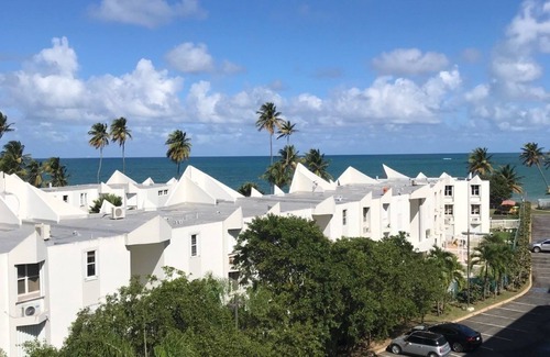 Herreras Condominio | Beautiful two bedroom Beach Paradise Apartment