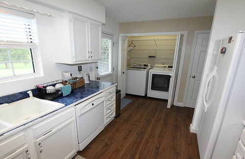 Tellico Village Casa | ¡NUEVO LISTADO! ¡HERMOSO APARTAMENTO DE DOS HISTORIAS en TELLICO VILLAGE GOLF RESORT!