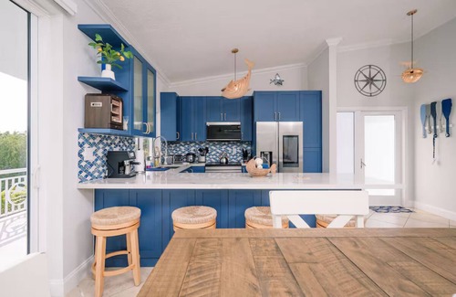 Lower Matecumbe Key Casa | Beautiful two- story beach house