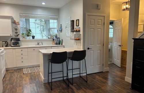 Neighbors Southwest Casa | Beautiful Upgraded 2-bedroom Townhome in ❤️ of the Village of Progress Ridge