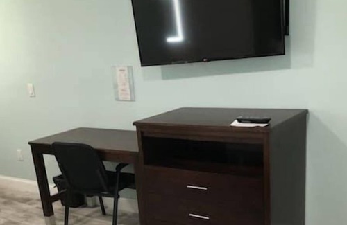 Ocean View Halifax Estates Condominio | Beautiful Daytona Beach King Suite!