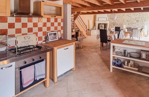 Bazac Casa | Alojamiento de 3 habitaciones en Bazac