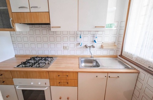 Lido degli Scacchi Villa | Apartamento en el condominio de 2 º piso, zona centro, 250 m del mar