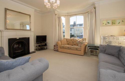 Deal Casa | Beautiful Victorian Coastal Holiday Home