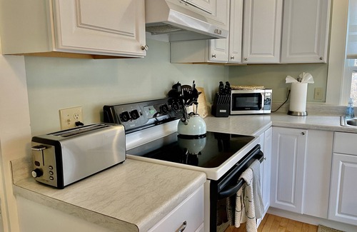 Ipswich Apartamento | Beautiful Victorian with Modern Flare close to Town, Train & Beach