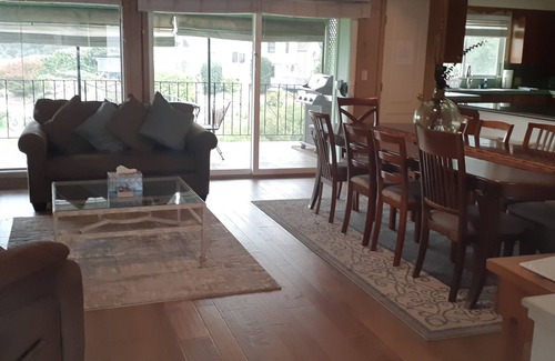 Seabright Casa | Hermosa vista ... y 5 Casas de Boardwalk!