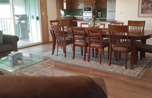 Seabright Casa | Hermosa vista ... y 5 Casas de Boardwalk!