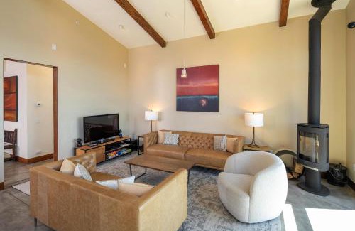 Tahoe Woods Casa | Beautiful View By Hauserman Rentals