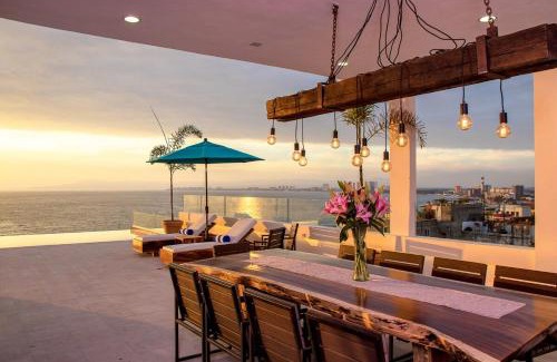 Centro de Puerto Vallarta Apartamento | Beautiful View in Gringo Gulch 303