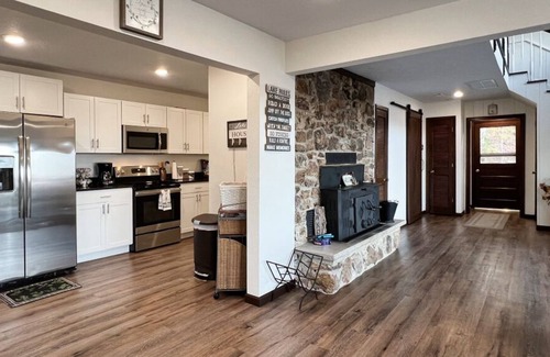Mountain Home Casa | Beautiful View in Cozy Quiet Getaway.