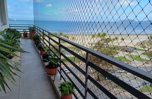 Boqueirao Apartamento | Beautiful view of the sea and waterfront gardens!
