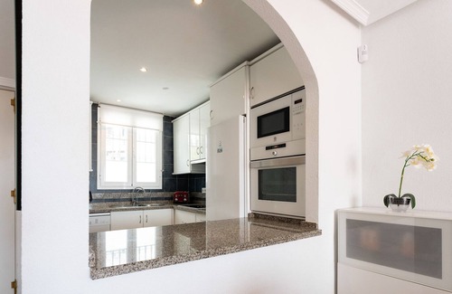 Torrequebrada Chalet De Esquí | Beautiful views family townhouse steps from the BEACH