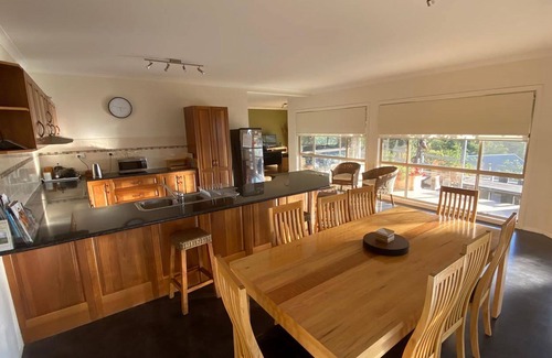 Armidale Casa | Beautiful views over Armidale