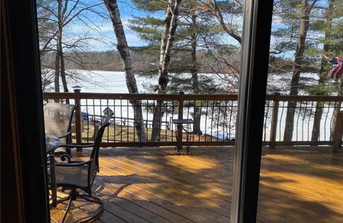 Shell Lake Cabina | Beautiful views / Private Beach / Clean & comfortable cabin!