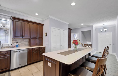 Jeffersonville Casa | Beautiful views and sunrises overlooking the water. Spacious home with elevator.