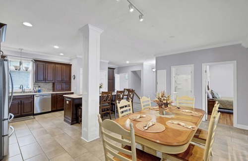 Jeffersonville Casa | Beautiful views and sunrises overlooking the water. Spacious home with elevator.