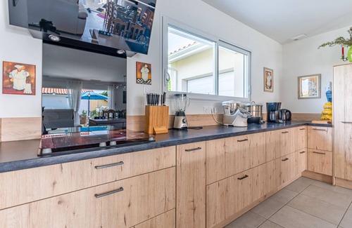 Gastes Casa | Casa de vacaciones "Villa du Lac" con piscina privada y aire acondicionado