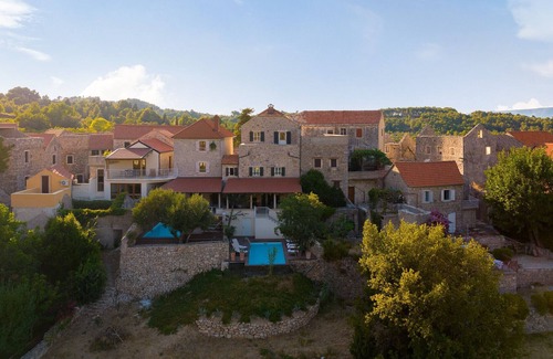 Pitve Villa | Beautiful Villa Bea