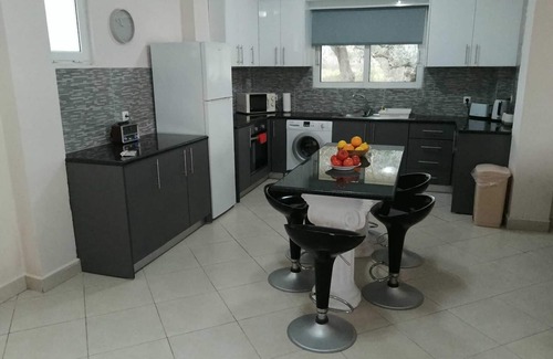 Agrilia Villa | Hermosa Villa Ella con piscina privada. E. Licencia O.T MHTE 0428K9200476001
