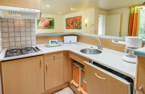 Lommel Casa | Estupenda casa de vacaciones para 8 personas con piscina, WIFI, TV, terraza y aparcamiento