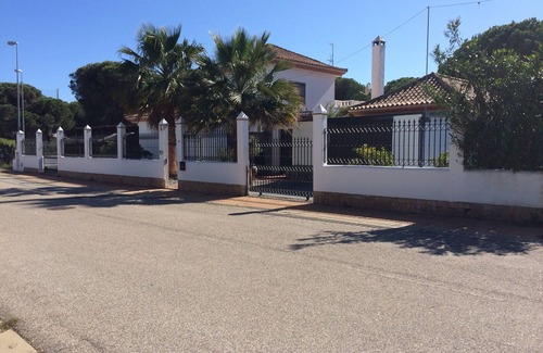 El Portil Villa | Hermosa villa en El Portil, Costa de la Luz, con piscina, a 900 m de la playa