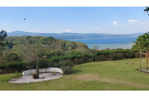 Arenal Apartamento | Beautiful villa in front of lake Arenal Apt #4