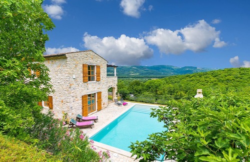 Brkac Villa | Hermosa villa en excelente ubicación, piscina de 10X5m, Wifi, impresionantes vistas