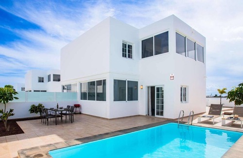 Playa Blanca Villa | Beautiful villa in Playa Blanca