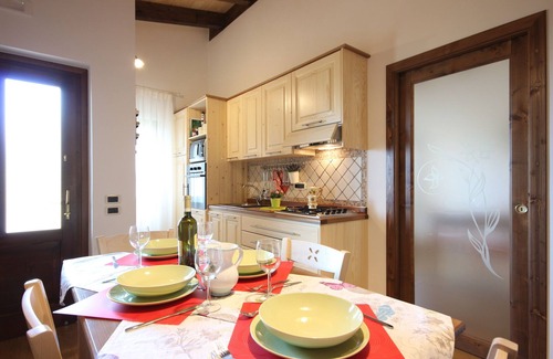 Laureana Cilento Apartamento | Villa Rosi - Apartamento de dos habitaciones con piscina