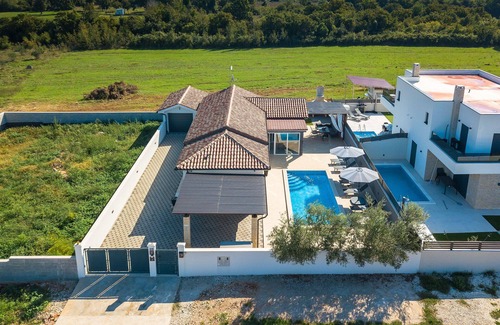 Liznjan Villa | Villa Miracle, NUEVO primer alquiler