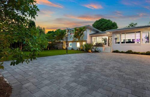 Seybold Casa | Beautiful Villa with heated pool Must seen!