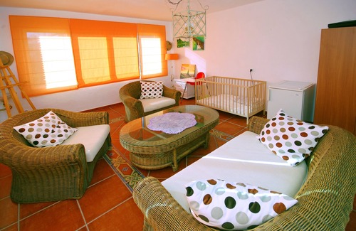 Urbanizacion Costabella Villa | HERMOSA VILLA CON PISCINA PRIVADA, JARDÍN CERCA DE LA PLAYA, PISCINA CLIMATIZADA