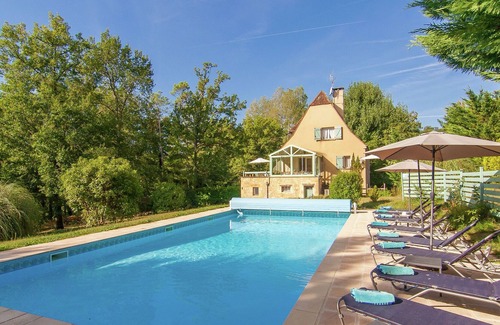 Masclat Villa | Hermosa villa con piscina privada en Masclat