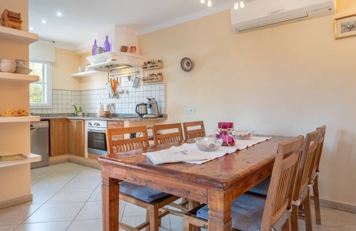 Llucmajor Casa | Hermosa villa con piscina, terraza, patio, jardín, Wi-Fi y aire acondicionado