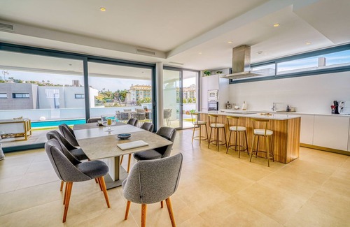 Castillo de Sabinillas Villa | Beautiful villa with private pool