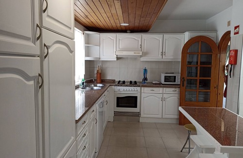 Correeira Villa | Bonita vivienda con jardín y picina privada cerca de los bares y playas