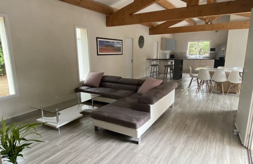 Montaren-et-Saint-Mediers Villa | Very beautiful new villa with swimming pool for 10 people near Uzès.