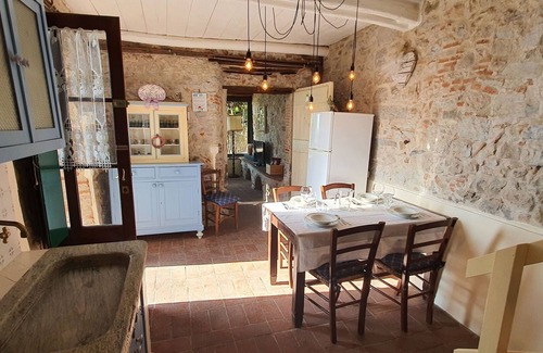Chiatri Villa | Casa de vacaciones con WIFI, piscina privada, TV, terraza, vista panorámica, cerca de Lucca