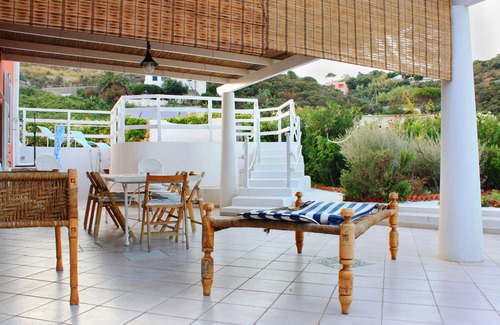 Ponza Villa | Hermosa villa a poca distancia del puerto, cerca de Chiaia di Luna.