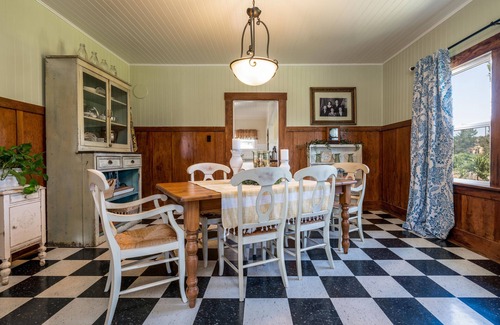 Ukiah Otro | Hermosa casa de viñedos